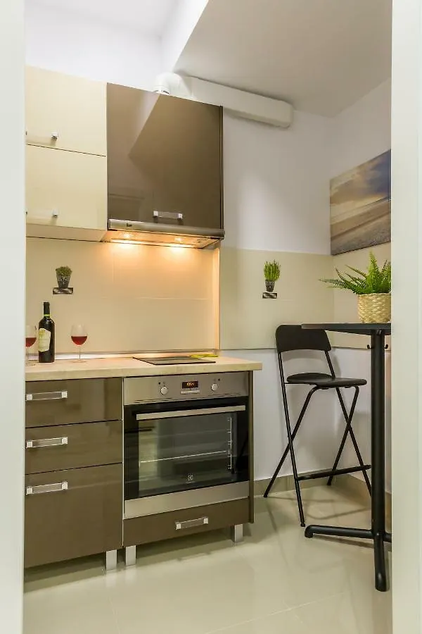 Apartment Dristor Day Residence Studio Bucharest